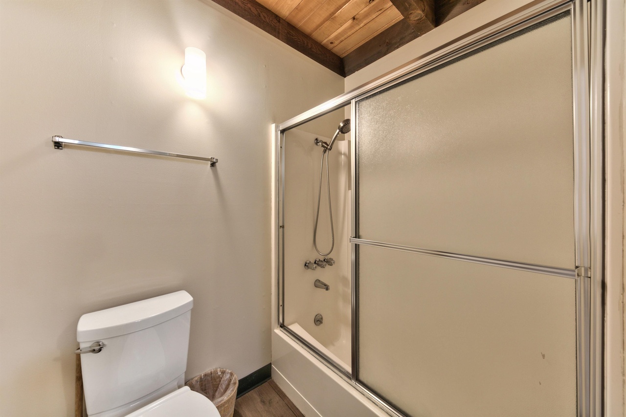 Cubs Manor: the tub before
