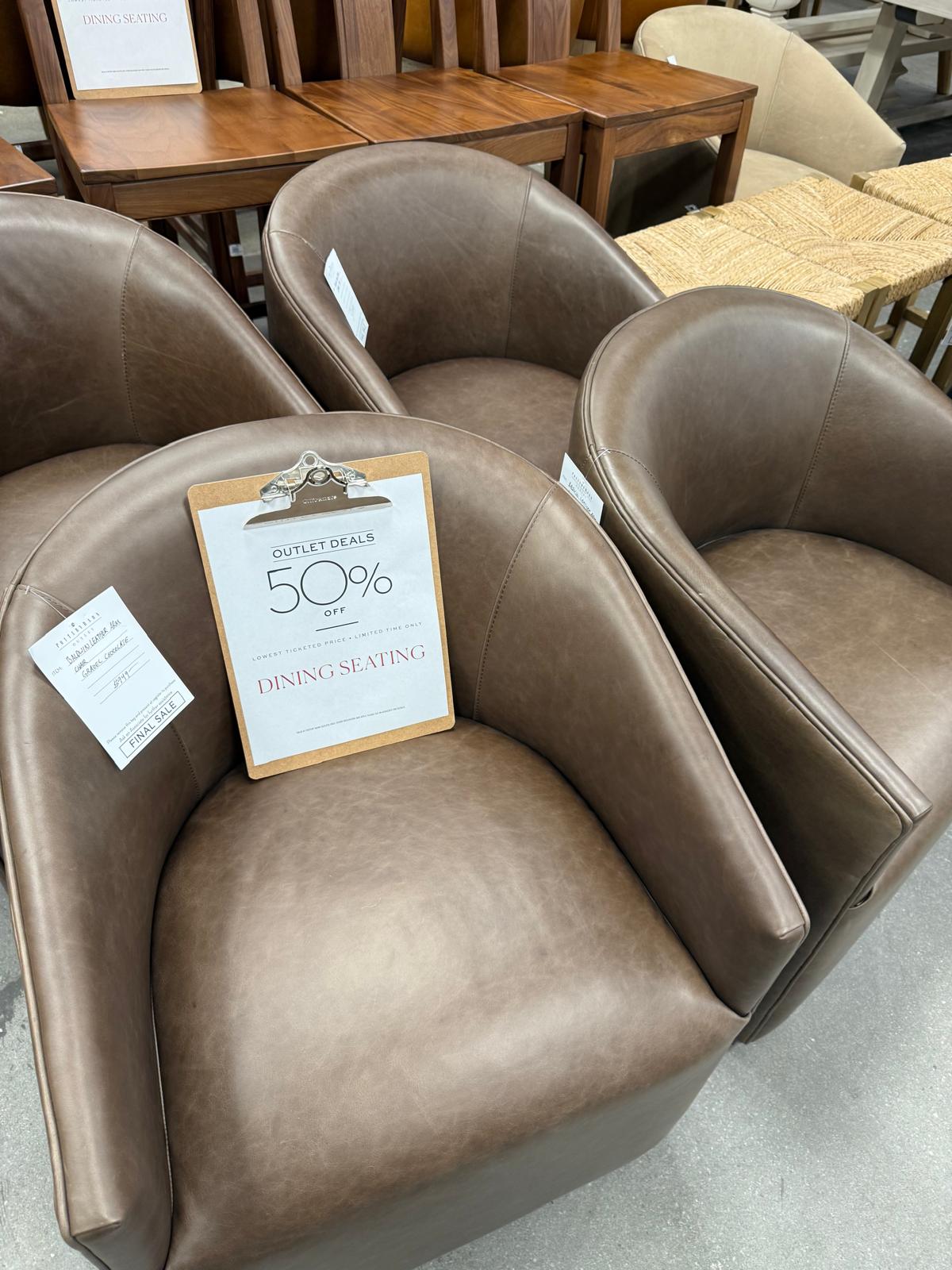 Buscando sillones de piel en un outlet